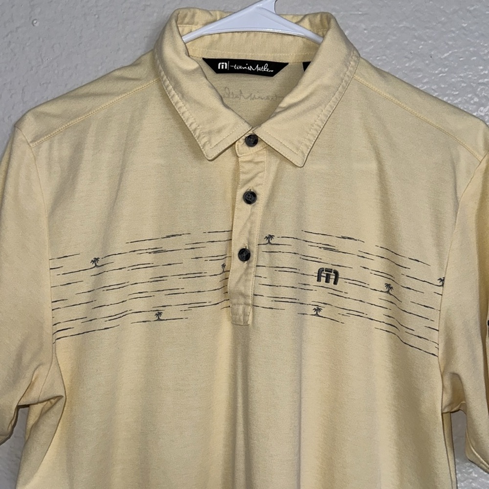 Travis Mathew men’s polo medium Hard ROCK hotel on left sleeve
